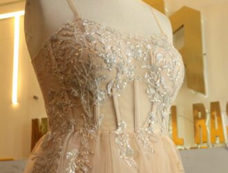 H&M x Elie Saab : la collaboration arrive en boutique le 22 octobre