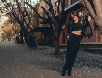 Alexa Chung x Reformation : le velours fait son grand retour